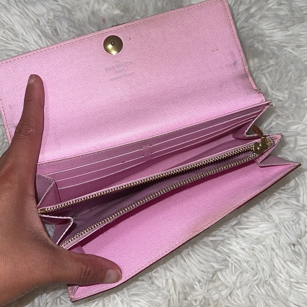 Auth. Louis Vuitton Multicolor Sarah Wallet - Picture 7 of 17